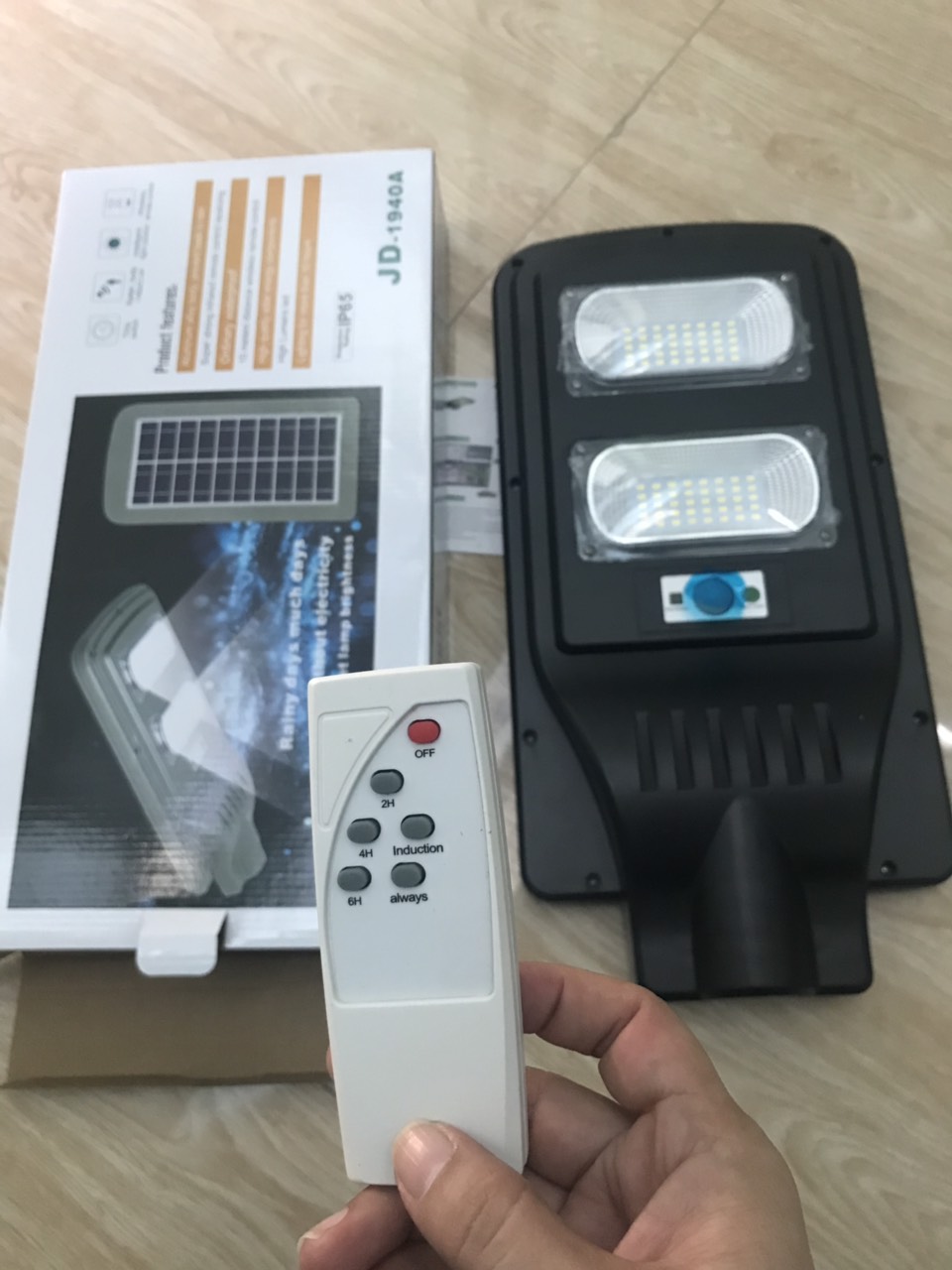 ĐÈN ĐƯỜNG NĂNG LƯỢNG MẶT TRỜI 40W